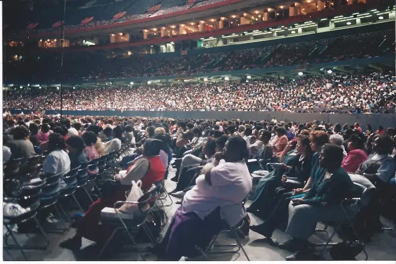 1996_WTAL_Crowd
